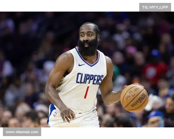 NBA社区热议:新赛季最值得关注的球员与球队,谁能脱颖而出成为冠军热门? NBA社区热议:新赛季最值得关注的球员与球队,谁能脱颖而出成为冠军热门?